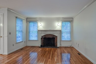 4 Forest Ln, Hopkinton, MA 01748 - photo 3