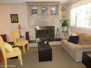 476 Shenandoah River Dr, Harpers Ferry, WV 25425 - photo 2