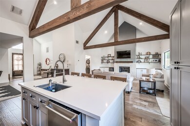 2302 Saxon Dr, Houston, TX 77018 - photo 7