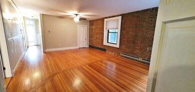 34 Station St unit 1, Brookline, MA 02445 - photo 3