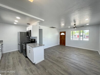 4532 E 16th St, Tucson, AZ 85711 - photo 5