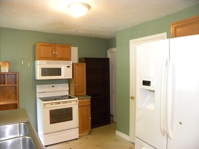 994 Stafford St unit 996, Rochdale, MA 01542 - photo 7