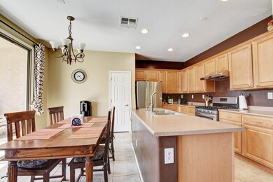 kitchen breakfast area