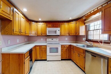 14 Anderson Way, Malden, MA 02148 - photo 2