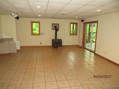 484 Seatons Ln, West Point, VA 23181 - photo 4