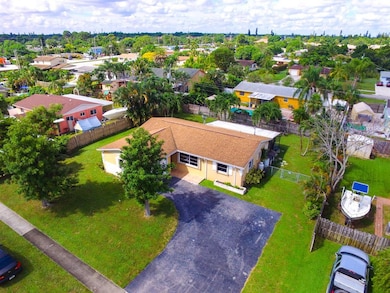 1675 Kudza Rd, West Palm Beach, FL 33415 - photo 4