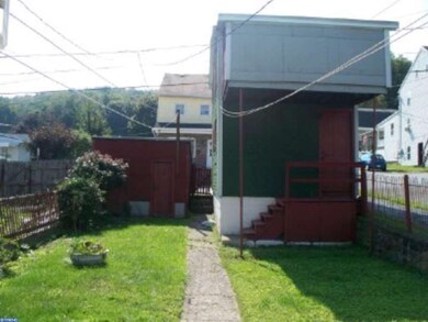 1236/38 Walnut St, Ashland, PA 17921 - photo 2