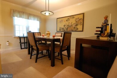 4005 Hunting Pines Ct, Fairfax, VA 22032 - photo 2