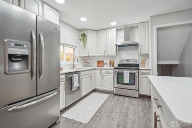 12 Capp St, Carteret, NJ 07008 - photo 6