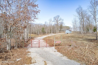 372 Perkins Trail, Deer Lodge, TN 37726 - photo 2