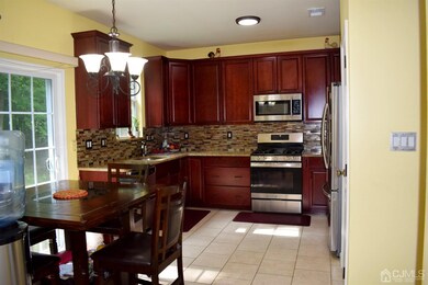 249 Morning Glory Dr, Monroe Township, NJ 08831 - photo 4