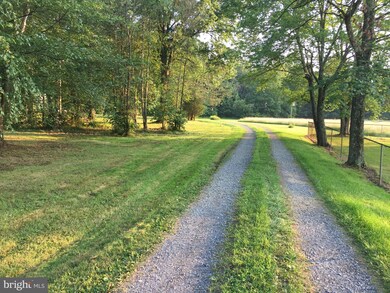 11 Streamside Ln, Oley, PA 19547 - photo 2