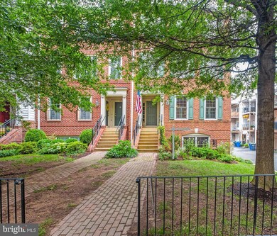 715A Massey Ln unit A, Alexandria, VA 22314 - photo 2