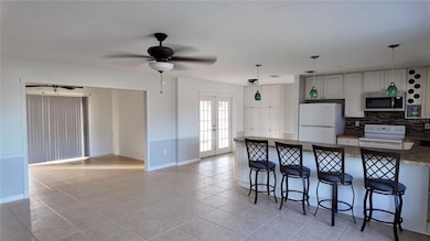 4536 MacEachen Blvd unit 3, Sarasota, FL 34233 - photo 2