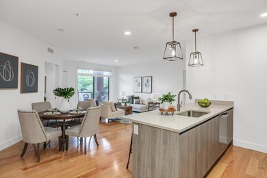 11-218 W Kingsley St, Unit 307 0003