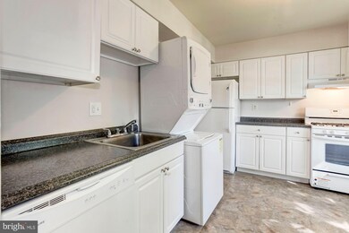 7953 Community Dr, Manassas, VA 20109 - photo 7