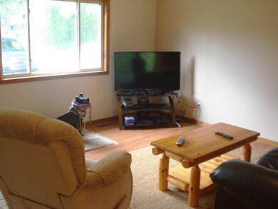 13395 Symonds 004