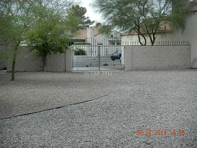 Yard/Garden. Back yard with RV gate