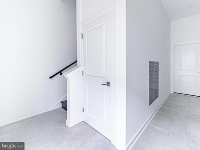 2403 W Thompson St unit 5, Philadelphia, PA 19121 - photo 4