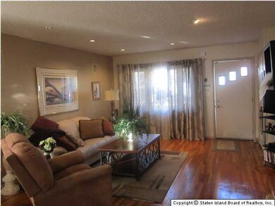 342 Fairbanks Ave, Staten Island, NY 10306 - photo 2