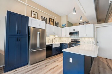 City Loft Condominiums unit 406, Des Moines, IA 50309 - photo 6