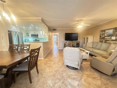 236 Grantham B unit 236, Deerfield Beach, FL 33442 - photo 2