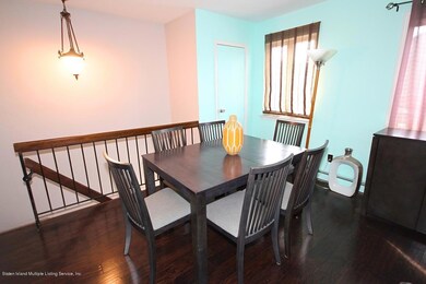 185A Lamped Loop unit 42, Staten Island, NY 10314 - photo 2