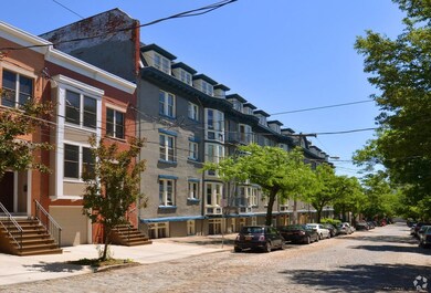 175 Jay St unit JAY STREET APARTMENT, Albany, NY 12210 - photo 3