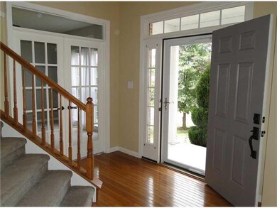 Entry/Foyer.