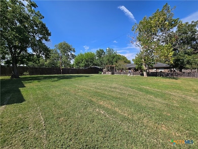 113 Sylvia St, Victoria, TX 77904 - photo 7