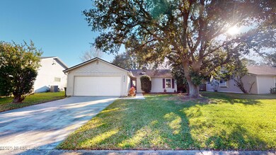 8336 Spicewood Dr, Jacksonville, FL 32216 - photo 3