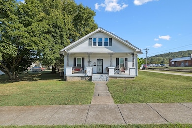 407 Jefferson Ave E, Carthage, TN 37030 - photo 3