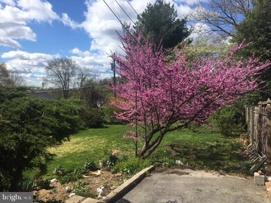 944 Greenbriar Ln, Springfield, PA 19064 - photo 5