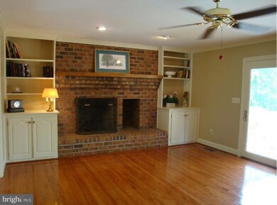 13 Glenberry Ct, Phoenix, MD 21131 - photo 2