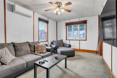 2101 Walnut Dr, Latrobe, PA 15650 - photo 5