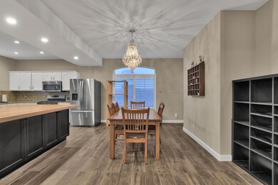Eat in Kitchen