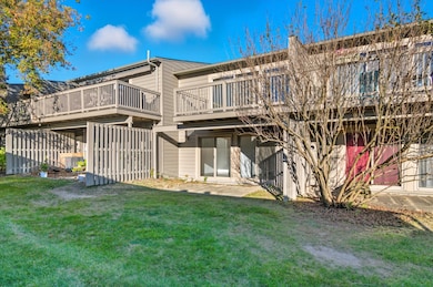 715 Skynob Dr, Ann Arbor, MI 48105 - photo 4