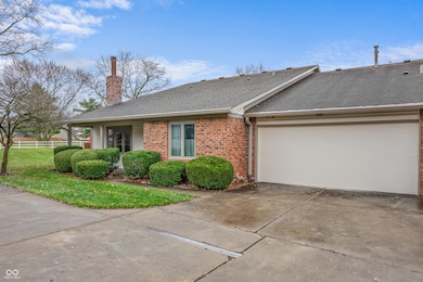 7609 Farm View Cir E, Indianapolis, IN 46256 - photo 3