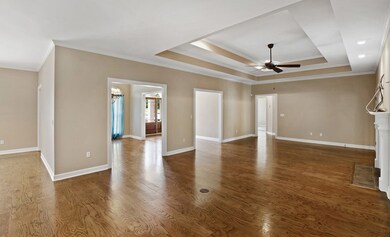 Grand room with trey ceiling