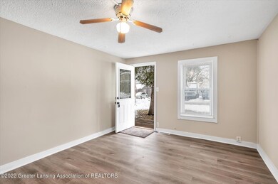 06-2418-Dunlap-Lansing-WindowStill-Real-