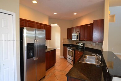 11043 NW 48th Ln, Doral, FL 33178 - photo 4
