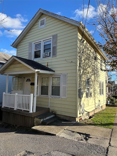 47 S Bayles Ave, Port Washington, NY 11050 - photo 3