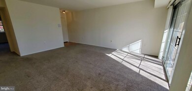 1904 Wilson Ln unit 102, McLean, VA 22102 - photo 4