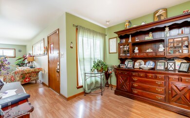 9305 Fairground Rd, Louisville, KY 40291 - photo 6