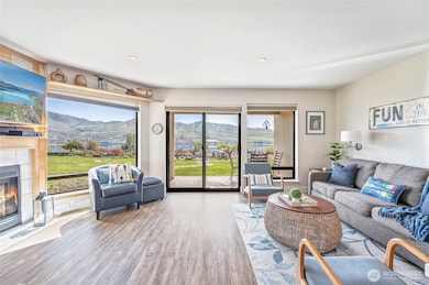 100 Lake Chelan Shores Dr unit 17-2, Chelan, WA 98816 - photo 2