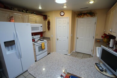 006_Kitchen