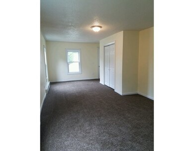 424 E River St, Orange, MA 01364 - photo 5