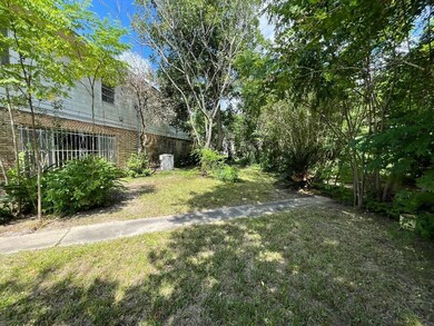 3305 Parkwood Dr, Houston, TX 77021 - photo 6