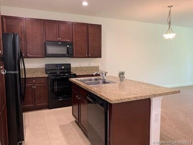 4653 Horseshoe Cir unit B, Davie, FL 33325 - photo 4