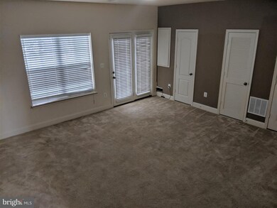 4907 Potomac Highlands Cir, Triangle, VA 22172 - photo 3